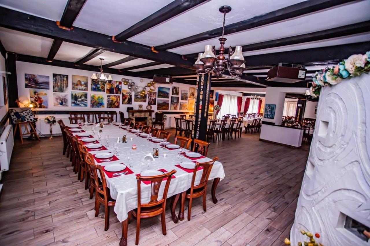 Casa Octavian Hotel Сучевица Екстериор снимка